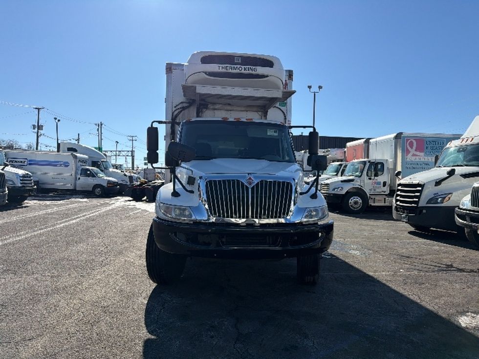 Refrigerated Truck-Light and Medium Duty Trucks-International-2019-4300-North Bergen-NJ-201,327\n\t\tmiles-$ 38,000 - Image 2