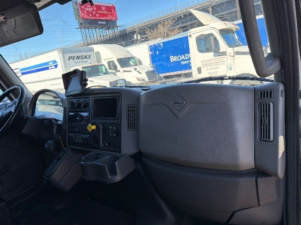 Refrigerated Truck-Light and Medium Duty Trucks-International-2019-4300-North Bergen-NJ-201,327\n\t\tmiles-$ 38,000 - Image 21