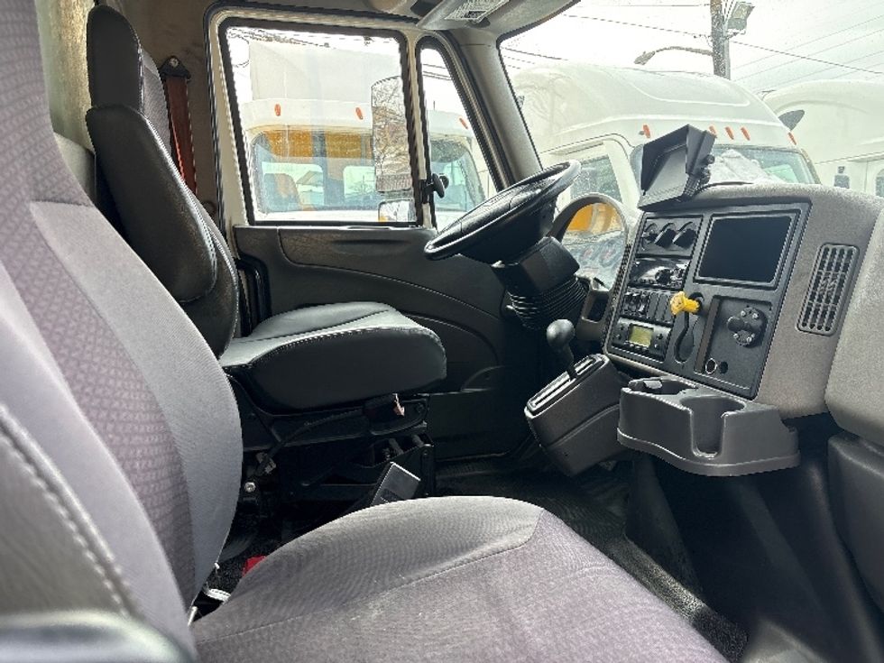 Refrigerated Truck-Light and Medium Duty Trucks-International-2019-4300-North Bergen-NJ-201,327\n\t\tmiles-$ 38,000 - Image 22