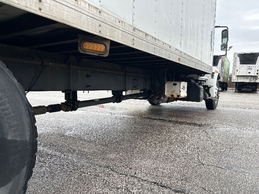 Refrigerated Truck-Light and Medium Duty Trucks-International-2019-4300-Oakwood Village-OH-117,171\n\t\tmiles-$ 56,250 - Image 18