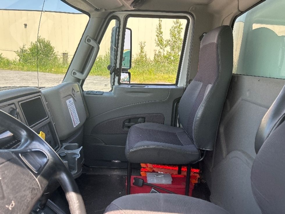 Refrigerated Truck-Light and Medium Duty Trucks-International-2019-4300-Ottawa-ON-186,000\n\t\tkm-$ 52,500 - Image 19