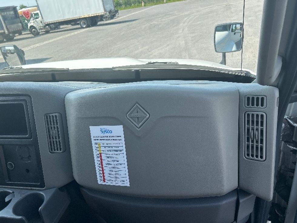 Refrigerated Truck-Light and Medium Duty Trucks-International-2019-4300-Ottawa-ON-186,000\n\t\tkm-$ 52,500 - Image 21
