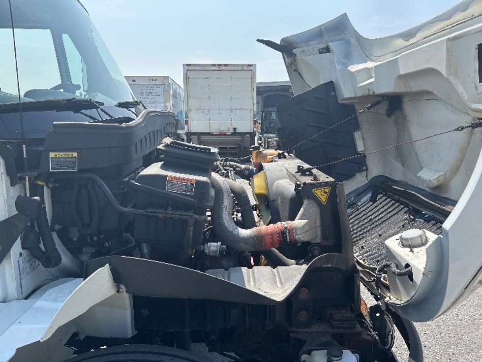 Refrigerated Truck-Light and Medium Duty Trucks-International-2019-4300-Ottawa-ON-186,000\n\t\tkm-$ 52,500 - Image 22