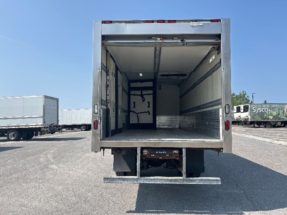 Refrigerated Truck-Light and Medium Duty Trucks-International-2019-4300-Ottawa-ON-186,000\n\t\tkm-$ 52,500 - Image 8