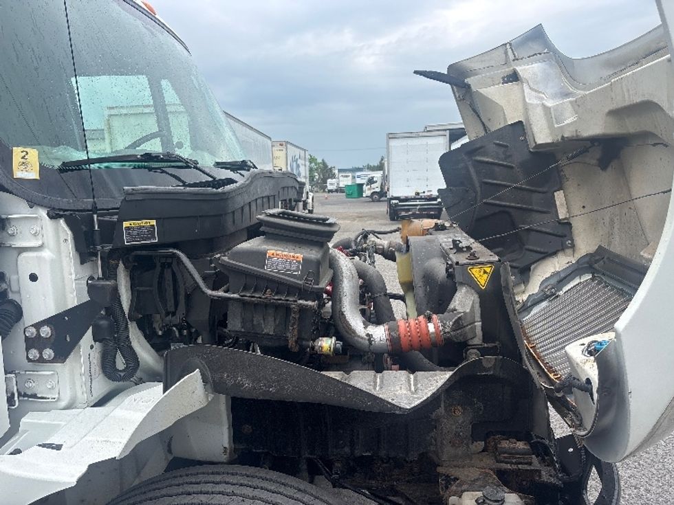 Refrigerated Truck-Light and Medium Duty Trucks-International-2019-4300-Ottawa-ON-196,270\n\t\tkm-$ 49,750 - Image 23