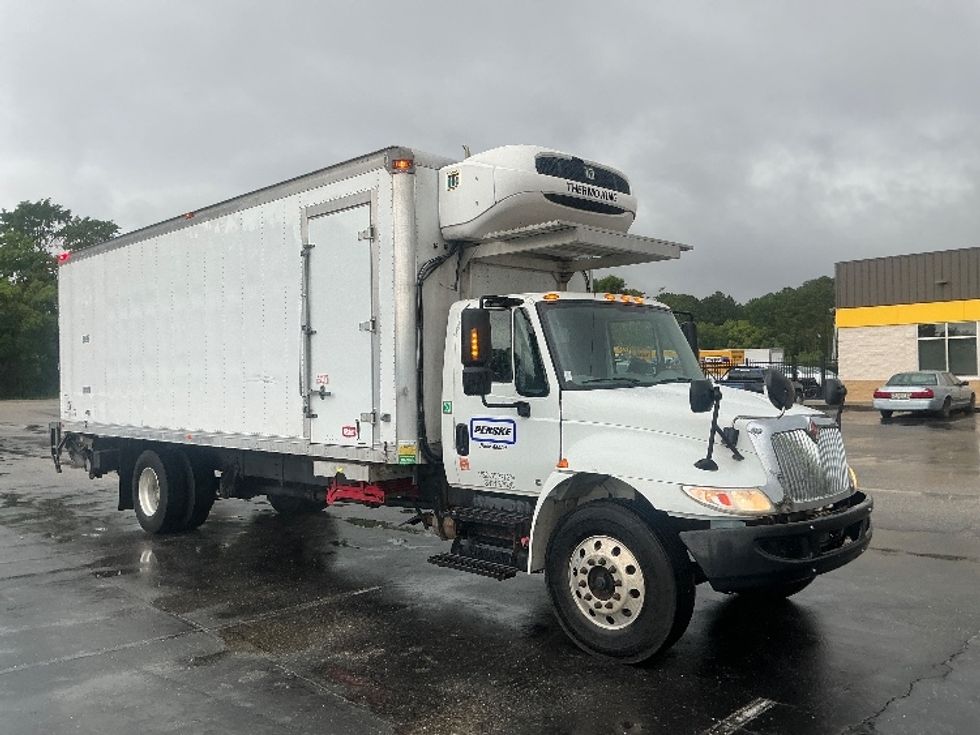 Refrigerated Truck-Light and Medium Duty Trucks-International-2019-4300-Pensacola-FL-117,895\n\t\tmiles-$ 51,250 - Image 1