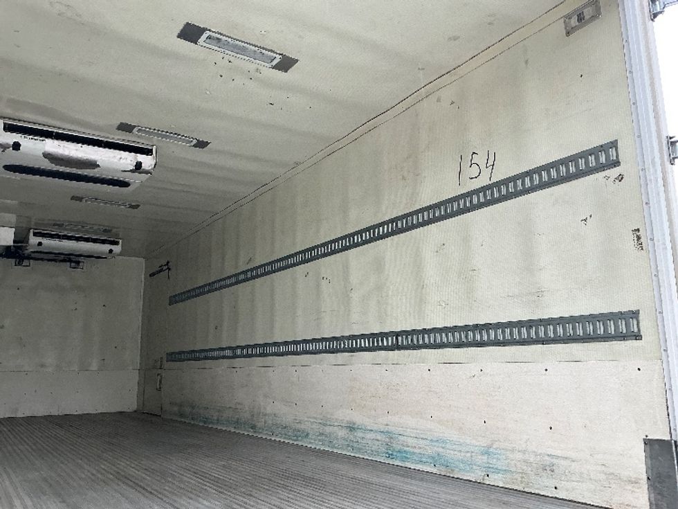 Refrigerated Truck-Light and Medium Duty Trucks-International-2019-4300-Pensacola-FL-117,895\n\t\tmiles-$ 51,250 - Image 12