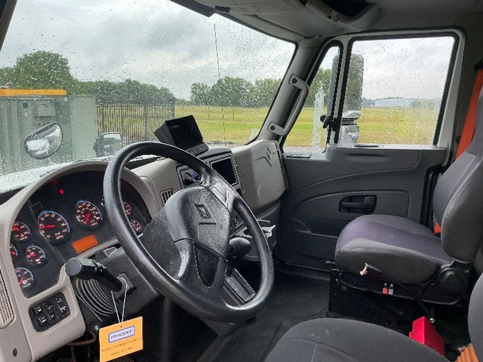 Refrigerated Truck-Light and Medium Duty Trucks-International-2019-4300-Pensacola-FL-117,895\n\t\tmiles-$ 51,250 - Image 17