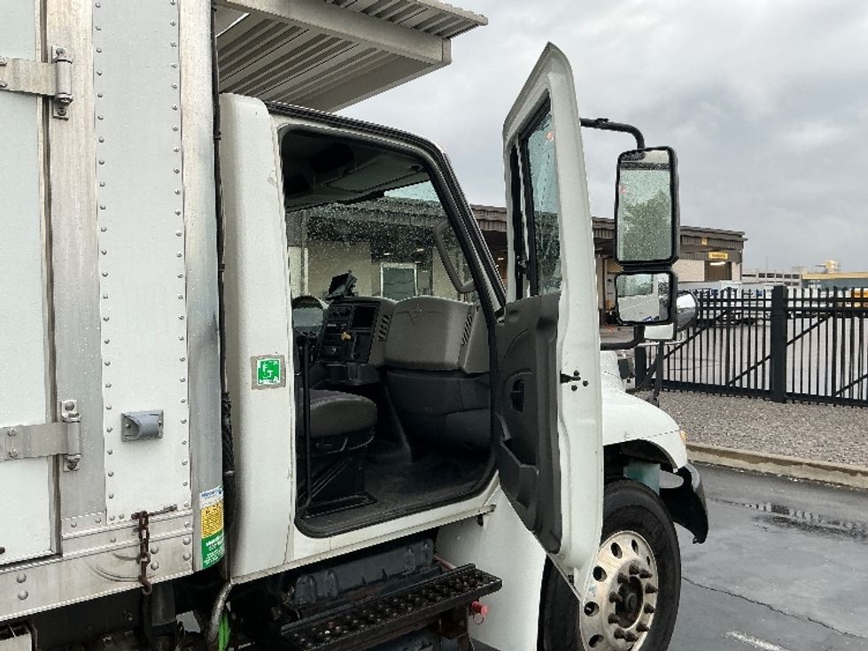 Refrigerated Truck-Light and Medium Duty Trucks-International-2019-4300-Pensacola-FL-117,895\n\t\tmiles-$ 51,250 - Image 20