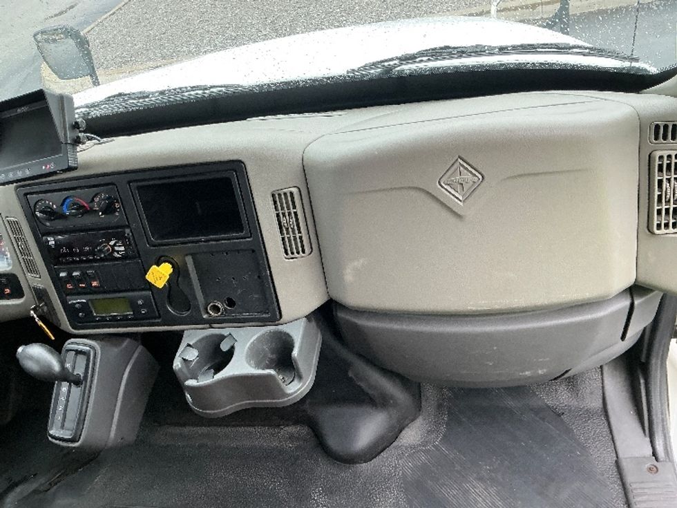Refrigerated Truck-Light and Medium Duty Trucks-International-2019-4300-Pensacola-FL-117,895\n\t\tmiles-$ 51,250 - Image 21