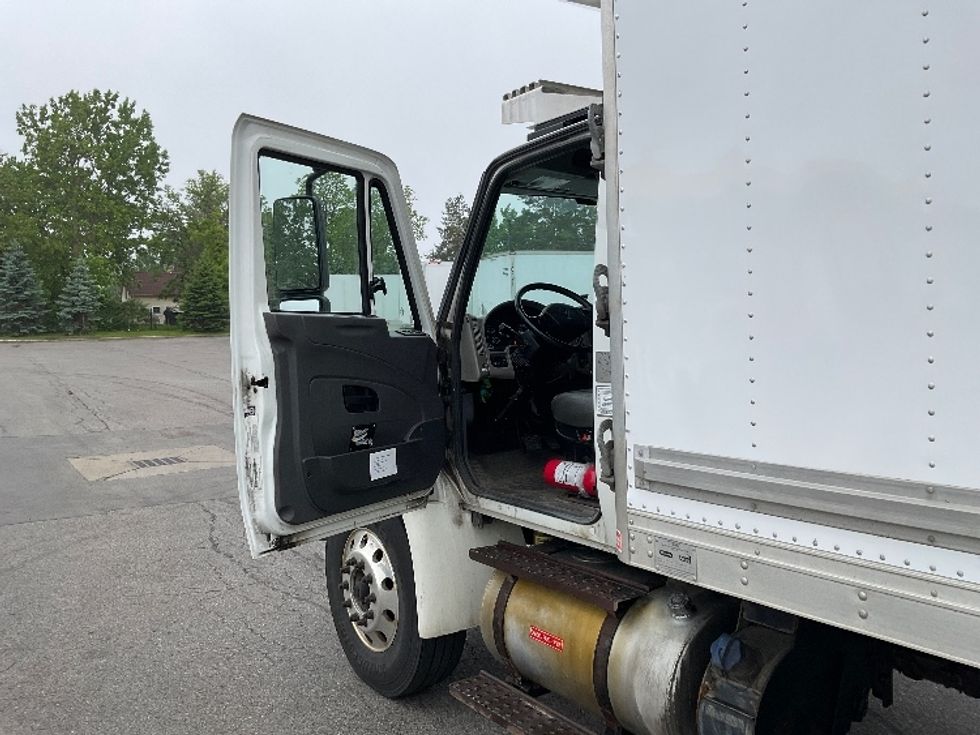 Refrigerated Truck-Light and Medium Duty Trucks-International-2019-4300-Rochester-NY-154,326\n\t\tmiles-$ 42,500 - Image 16