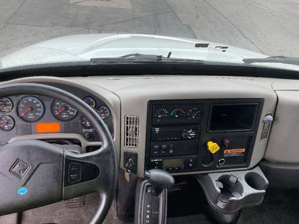 Refrigerated Truck-Light and Medium Duty Trucks-International-2019-4300-Rochester-NY-154,326\n\t\tmiles-$ 42,500 - Image 18