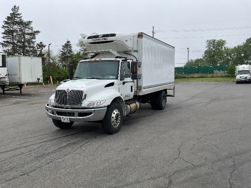 Refrigerated Truck-Light and Medium Duty Trucks-International-2019-4300-Rochester-NY-154,326\n\t\tmiles-$ 42,500 - Image 3