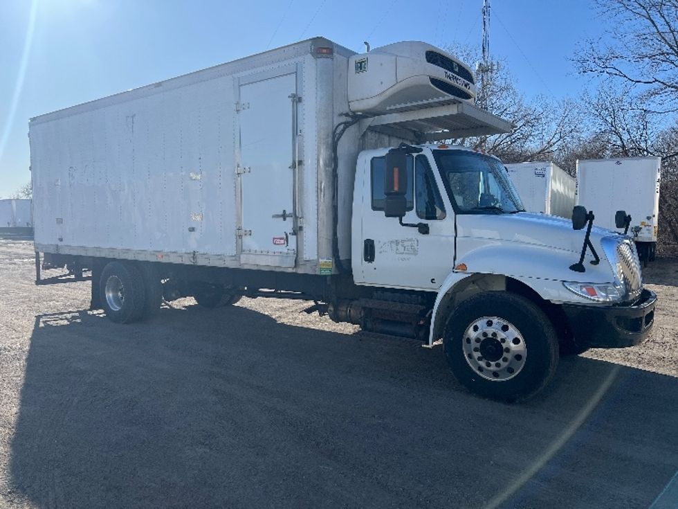 Refrigerated Truck-Light and Medium Duty Trucks-International-2019-4300-Rochester-NY-165,743\n\t\tmiles-$ 45,250 - Image 1