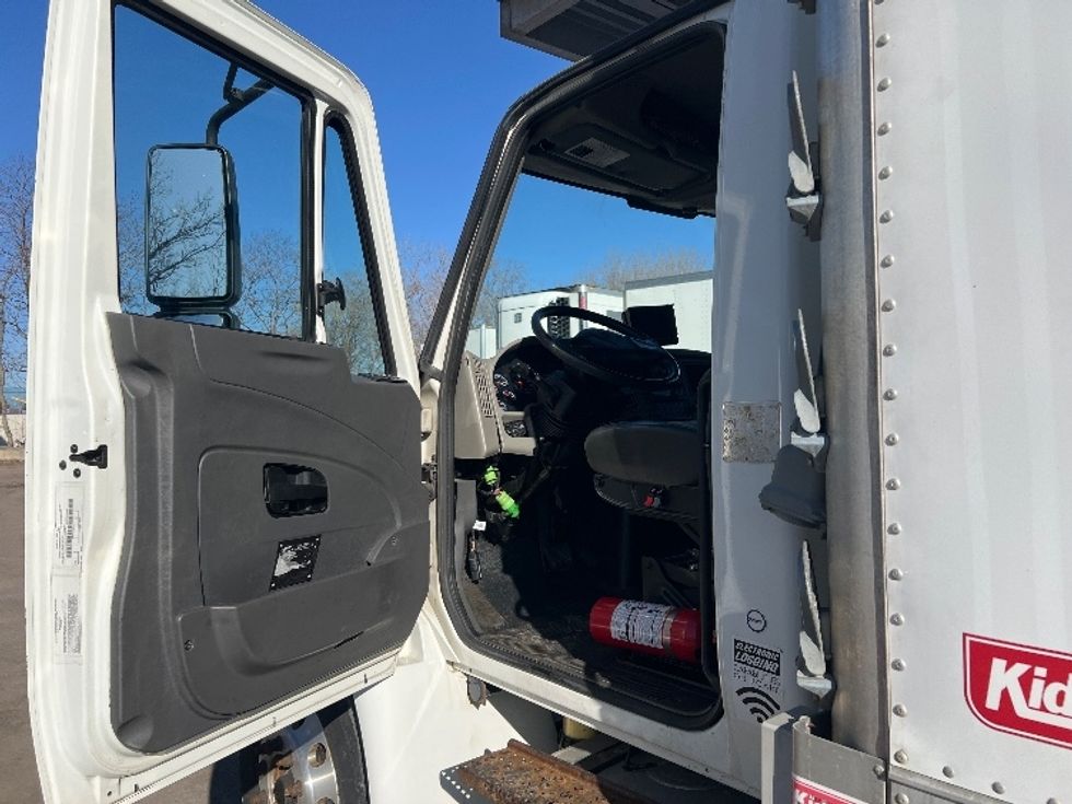 Refrigerated Truck-Light and Medium Duty Trucks-International-2019-4300-Rochester-NY-165,743\n\t\tmiles-$ 45,250 - Image 16