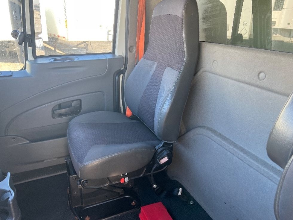 Refrigerated Truck-Light and Medium Duty Trucks-International-2019-4300-Rochester-NY-165,743\n\t\tmiles-$ 45,250 - Image 19