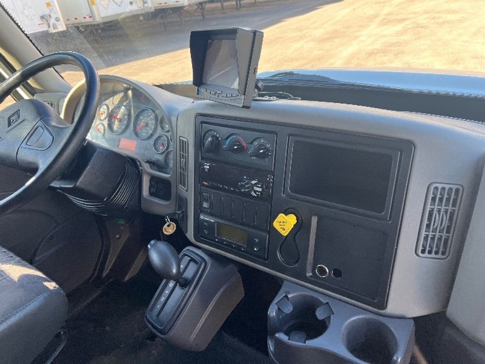 Refrigerated Truck-Light and Medium Duty Trucks-International-2019-4300-Rochester-NY-165,743\n\t\tmiles-$ 45,250 - Image 22