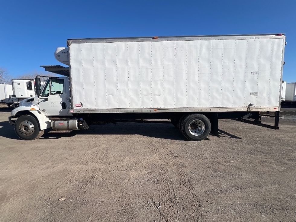 Refrigerated Truck-Light and Medium Duty Trucks-International-2019-4300-Rochester-NY-165,743\n\t\tmiles-$ 45,250 - Image 4