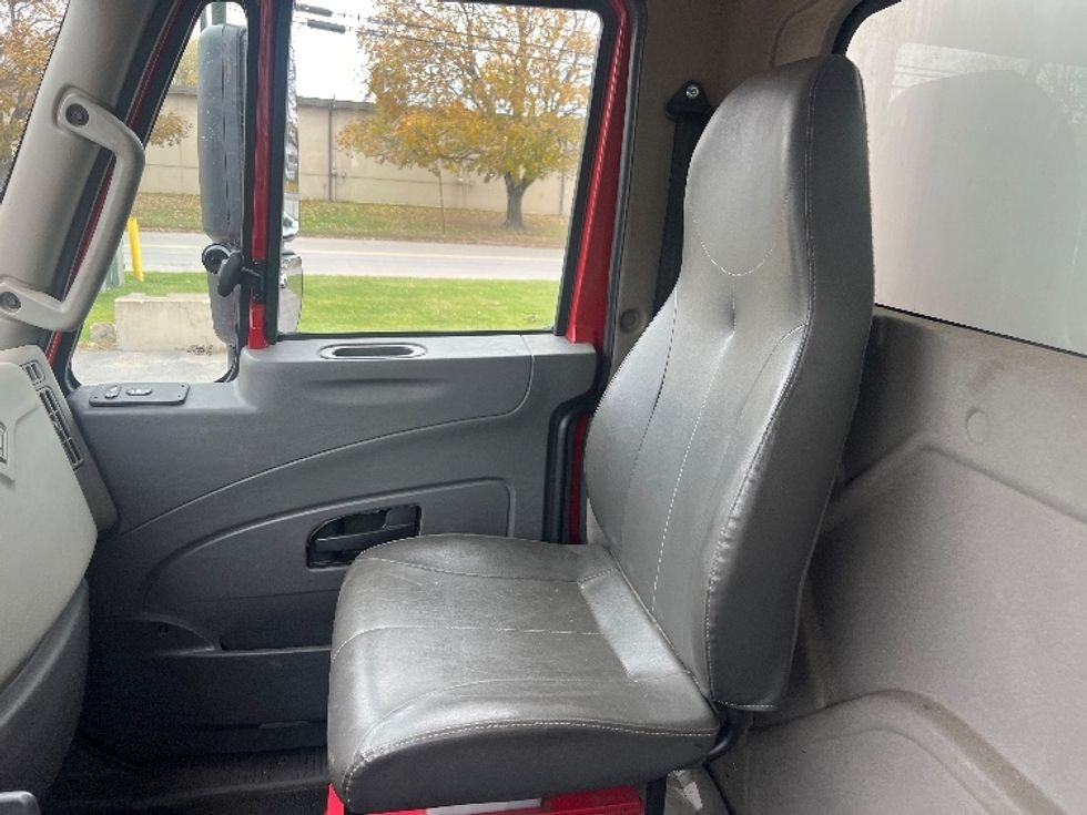Refrigerated Truck-Light and Medium Duty Trucks-International-2019-4300-Rochester-NY-256,946\n\t\tmiles-$ 20,000 - Image 19