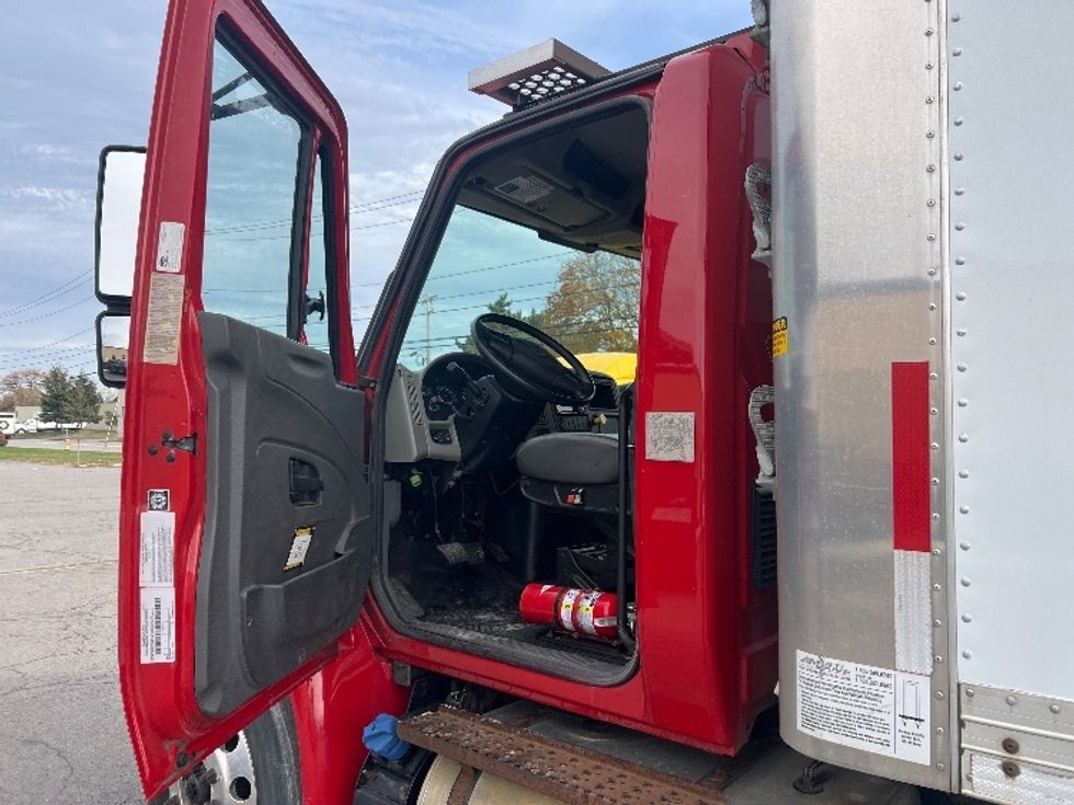 Refrigerated Truck-Light and Medium Duty Trucks-International-2019-4300-Rochester-NY-257,670\n\t\tmiles-$ 20,000 - Image 16