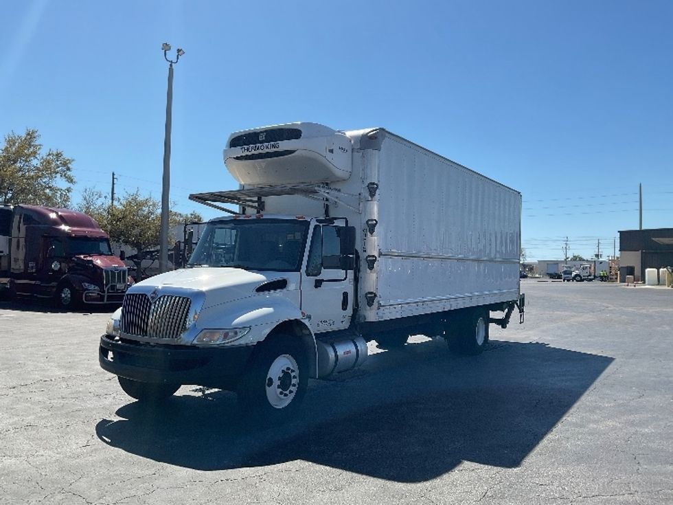 Refrigerated Truck-Light and Medium Duty Trucks-International-2019-4300-Saint Petersburg-FL-178,189\n\t\tmiles-$ 57,000 - Image 3