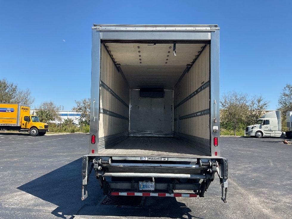 Refrigerated Truck-Light and Medium Duty Trucks-International-2019-4300-Saint Petersburg-FL-178,189\n\t\tmiles-$ 57,000 - Image 8
