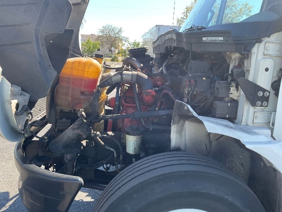 Refrigerated Truck-Light and Medium Duty Trucks-International-2019-4300-Saint Petersburg-FL-178,189\n\t\tmiles-$ 57,000 - Image 24