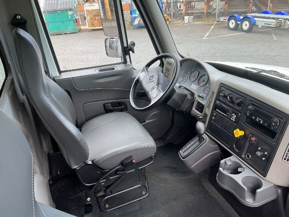 Refrigerated Truck-Light and Medium Duty Trucks-International-2019-4300-Spokane Valley-WA-93,740\n\t\tmiles-$ 44,000 - Image 22