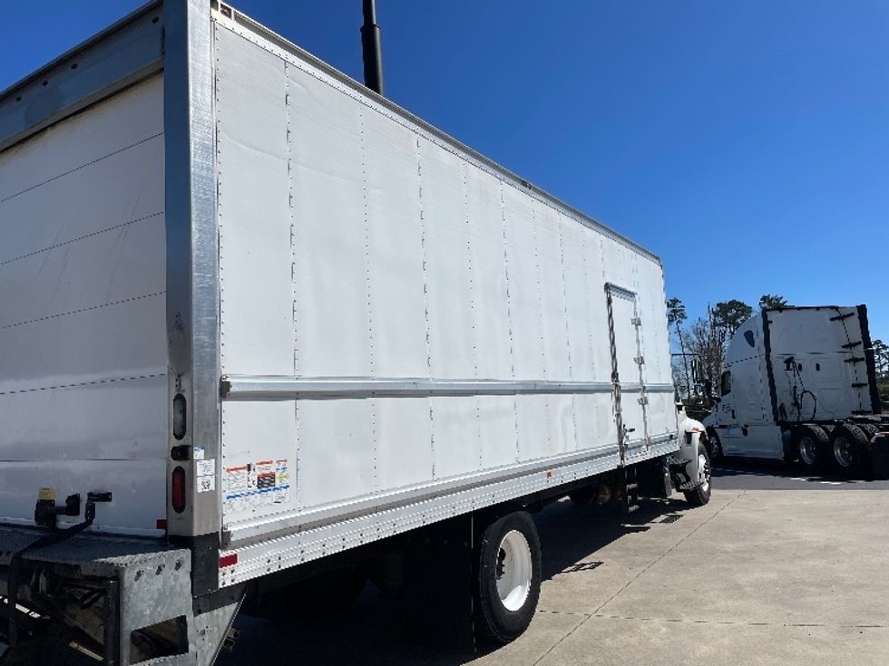Refrigerated Truck-Light and Medium Duty Trucks-International-2019-4300-Statesville-NC-178,263\n\t\tmiles-$ 58,750 - Image 13