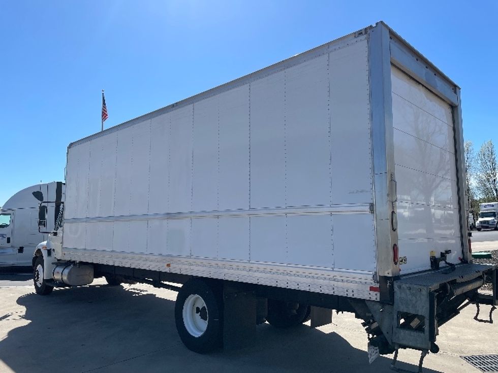 Refrigerated Truck-Light and Medium Duty Trucks-International-2019-4300-Statesville-NC-178,263\n\t\tmiles-$ 58,750 - Image 6