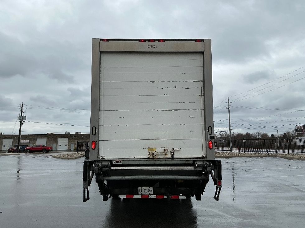 Refrigerated Truck-Light and Medium Duty Trucks-International-2019-4300-Stoney Creek-ON-238,810\n\t\tkm-$ 65,250 - Image 7