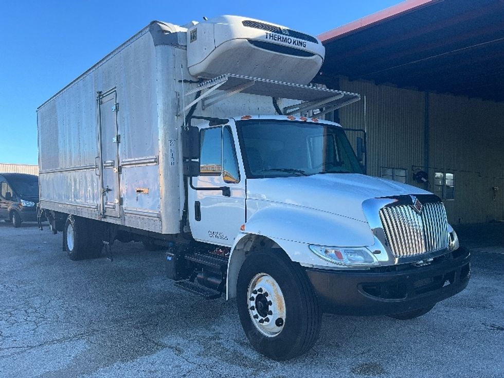 Refrigerated Truck-Light and Medium Duty Trucks-International-2019-4300-Tampa-FL-54,676\n\t\tmiles-$ 63,750 - Image 1