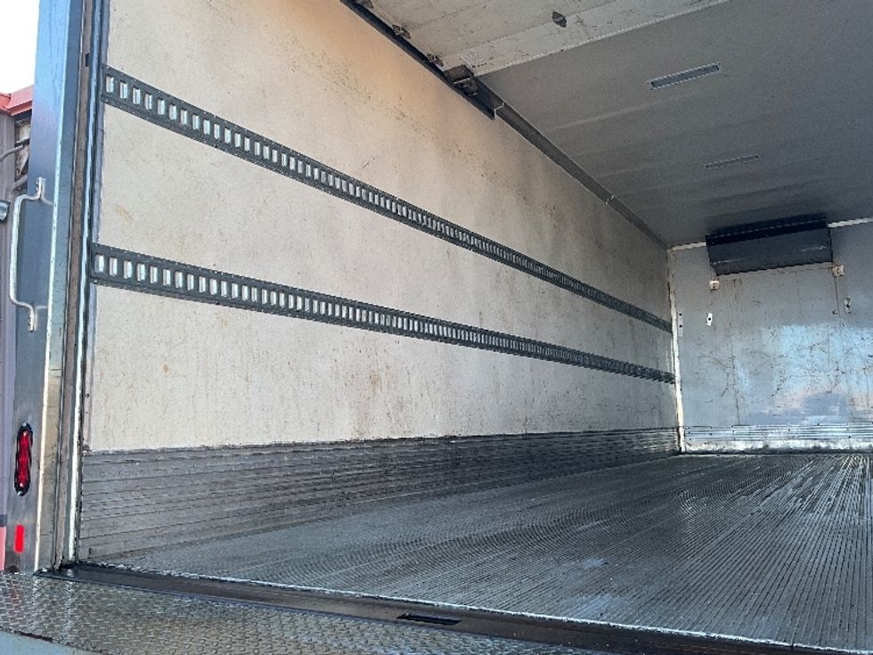 Refrigerated Truck-Light and Medium Duty Trucks-International-2019-4300-Tampa-FL-54,676\n\t\tmiles-$ 63,750 - Image 11