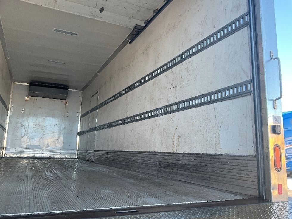 Refrigerated Truck-Light and Medium Duty Trucks-International-2019-4300-Tampa-FL-54,676\n\t\tmiles-$ 63,750 - Image 12