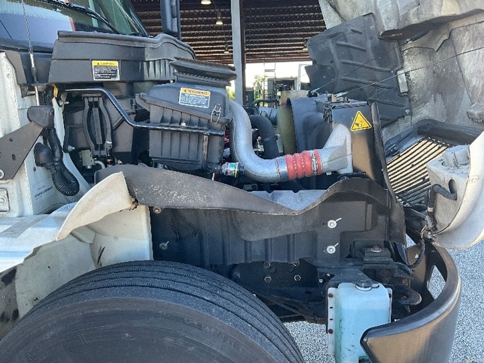 Refrigerated Truck-Light and Medium Duty Trucks-International-2019-4300-Tampa-FL-54,676\n\t\tmiles-$ 63,750 - Image 23