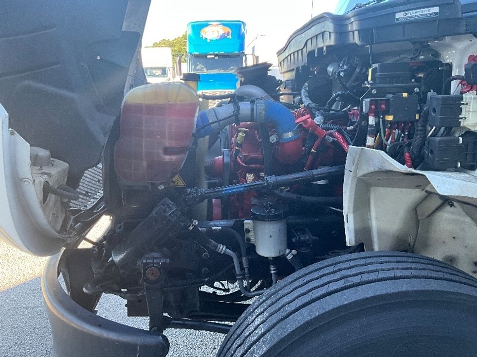 Refrigerated Truck-Light and Medium Duty Trucks-International-2019-4300-Tampa-FL-54,676\n\t\tmiles-$ 63,750 - Image 24