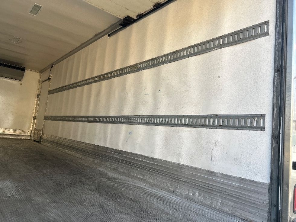 Refrigerated Truck-Light and Medium Duty Trucks-International-2019-4300-Torrance-CA-153,745\n\t\tmiles-$ 62,000 - Image 12