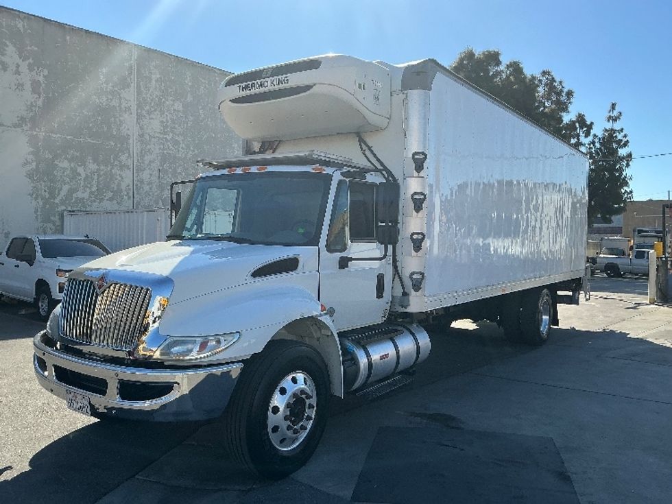 Refrigerated Truck-Light and Medium Duty Trucks-International-2019-4300-Torrance-CA-228,141\n\t\tmiles-$ 46,750 - Image 3