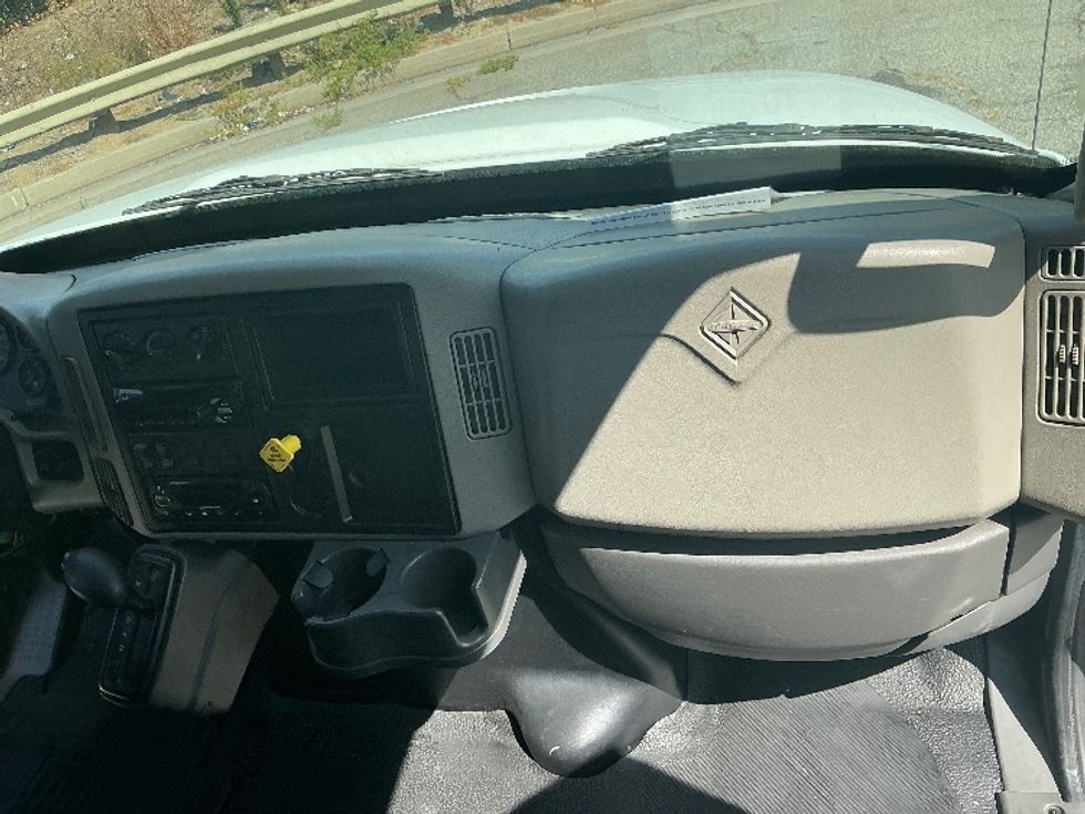 Refrigerated Truck-Light and Medium Duty Trucks-International-2019-4300-Torrance-CA-237,902\n\t\tmiles-$ 47,250 - Image 19