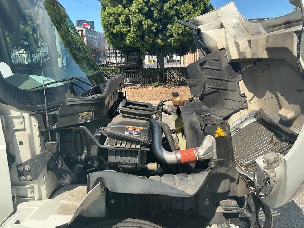 Refrigerated Truck-Light and Medium Duty Trucks-International-2019-4300-Torrance-CA-237,902\n\t\tmiles-$ 47,250 - Image 21