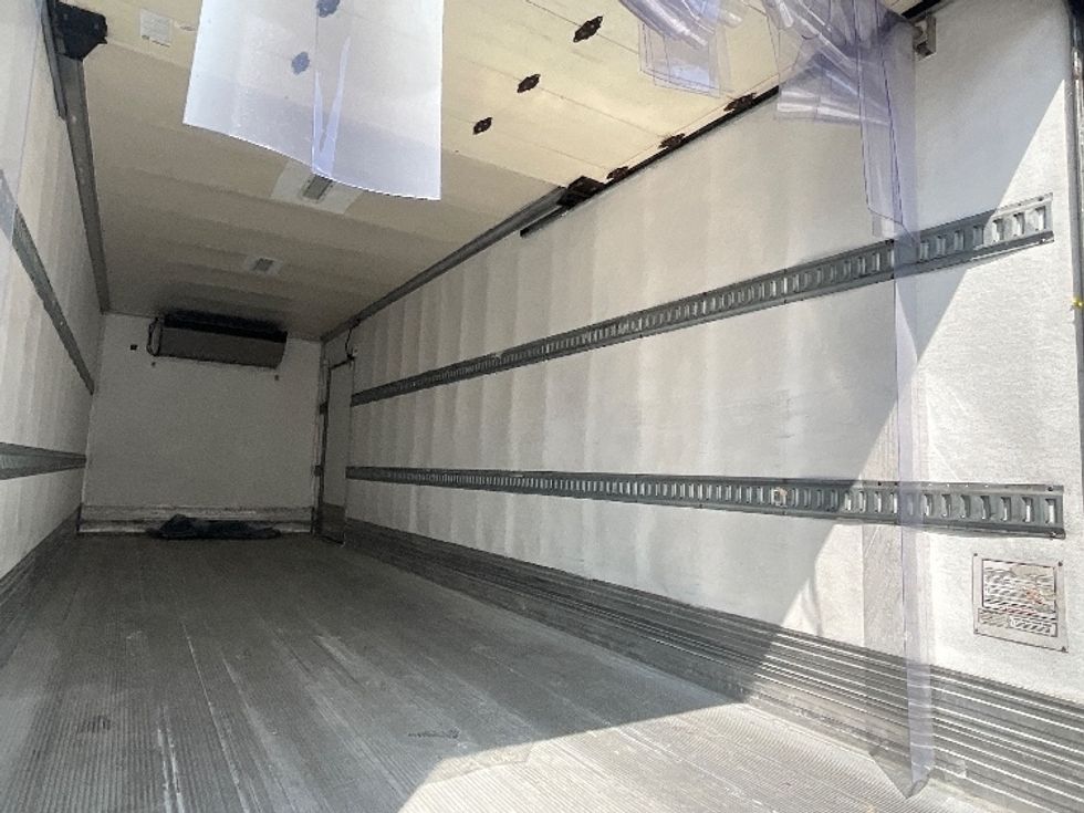 Refrigerated Truck-Light and Medium Duty Trucks-International-2019-4300-Torrance-CA-256,104\n\t\tmiles-$ 43,000 - Image 12