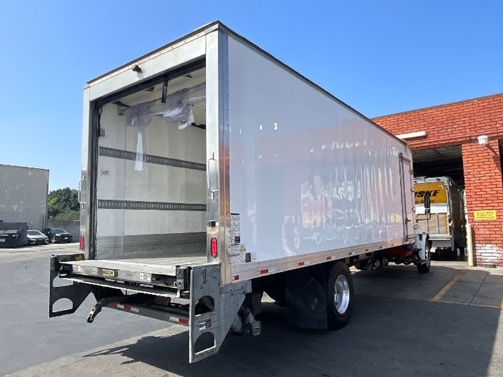 Refrigerated Truck-Light and Medium Duty Trucks-International-2019-4300-Torrance-CA-256,104\n\t\tmiles-$ 43,000 - Image 13