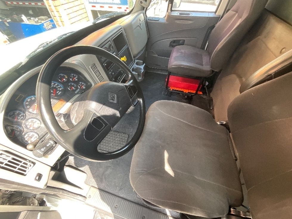 Refrigerated Truck-Light and Medium Duty Trucks-International-2019-4300-Torrance-CA-256,104\n\t\tmiles-$ 43,000 - Image 17