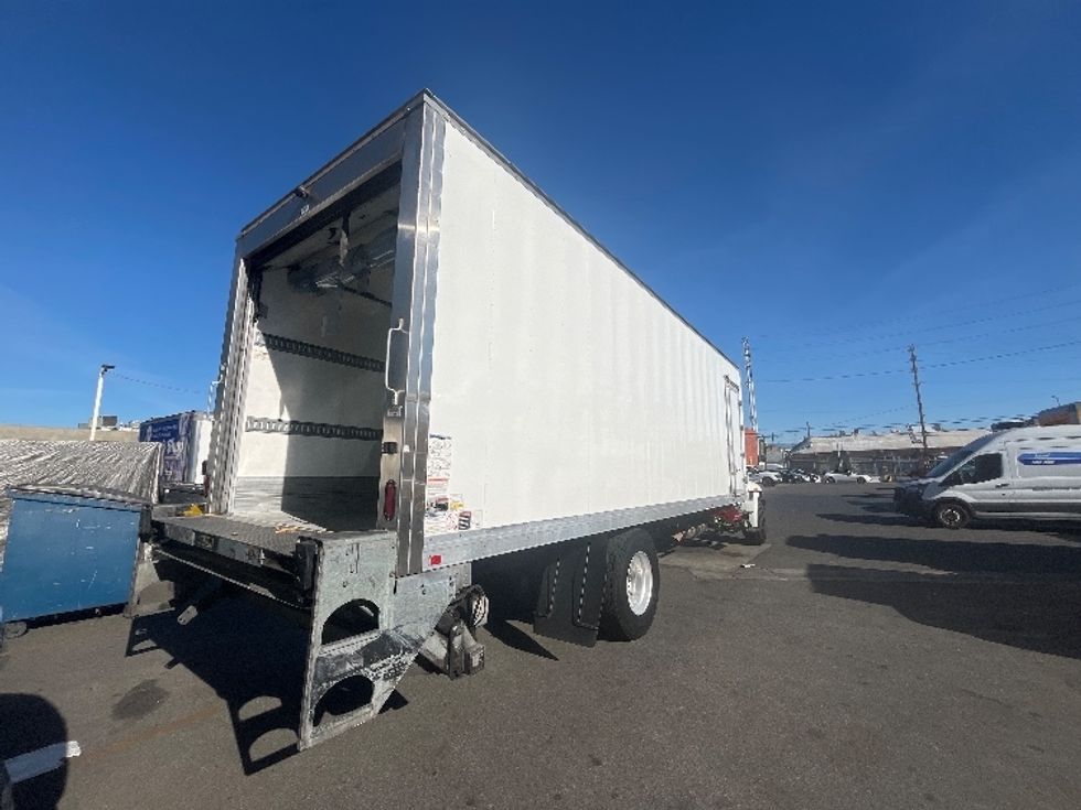 Refrigerated Truck-Light and Medium Duty Trucks-International-2019-4300-Torrance-CA-355,147\n\t\tmiles-$ 26,750 - Image 14