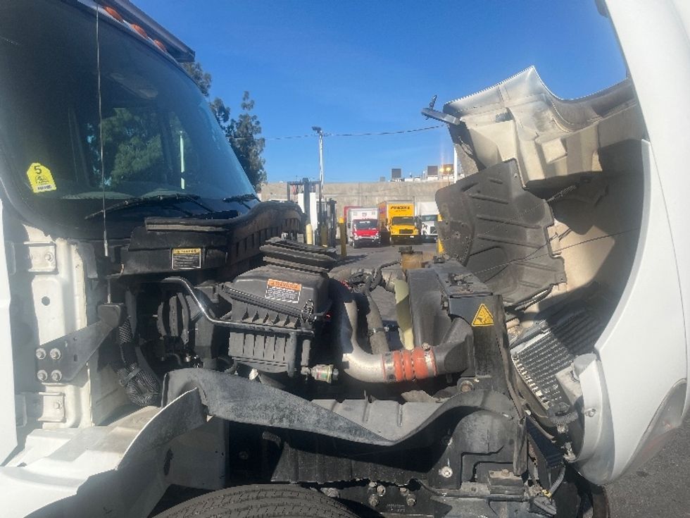 Refrigerated Truck-Light and Medium Duty Trucks-International-2019-4300-Torrance-CA-355,147\n\t\tmiles-$ 26,750 - Image 23