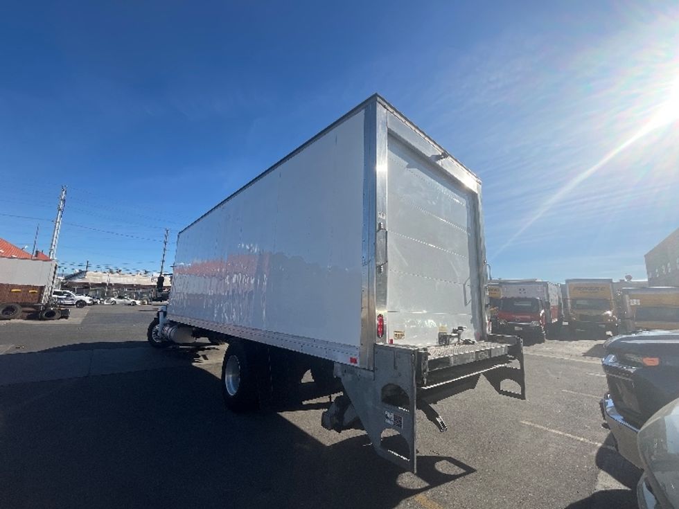 Refrigerated Truck-Light and Medium Duty Trucks-International-2019-4300-Torrance-CA-355,147\n\t\tmiles-$ 26,750 - Image 6