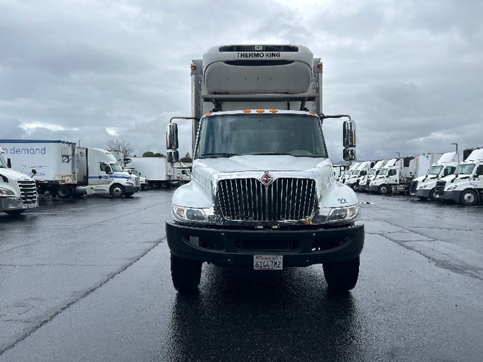 Refrigerated Truck-Light and Medium Duty Trucks-International-2019-4300-West Sacramento-CA-133,011\n\t\tmiles-$ 46,750 - Image 2