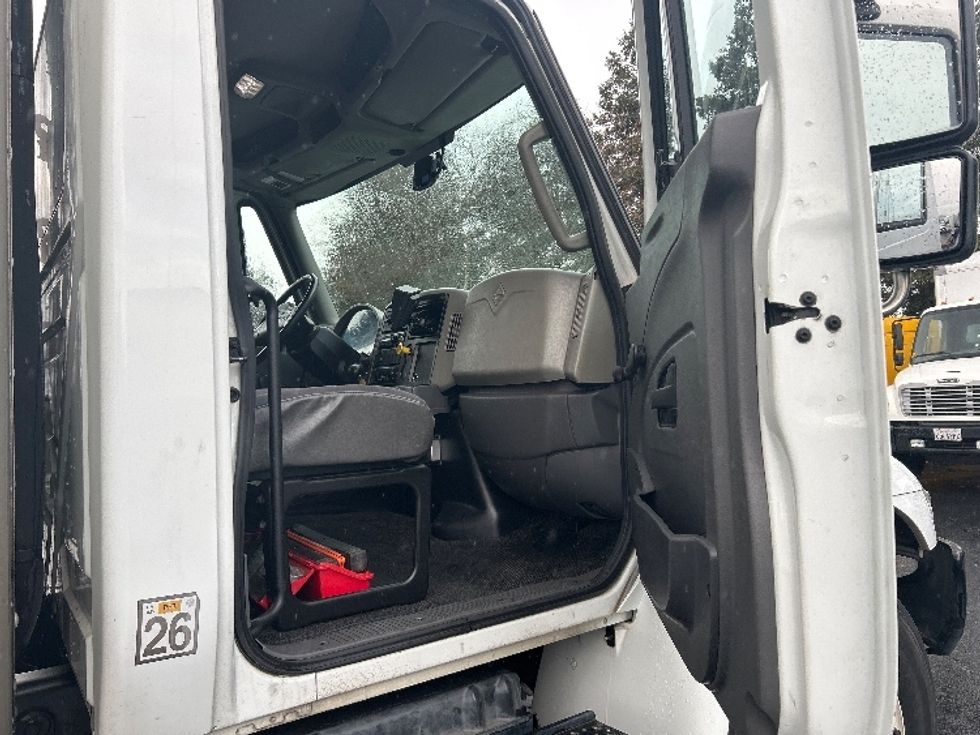 Refrigerated Truck-Light and Medium Duty Trucks-International-2019-4300-West Sacramento-CA-133,011\n\t\tmiles-$ 46,750 - Image 20
