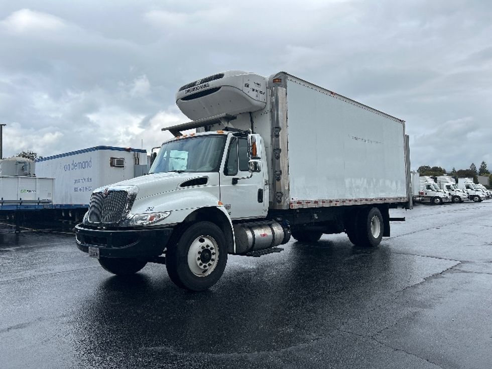 Refrigerated Truck-Light and Medium Duty Trucks-International-2019-4300-West Sacramento-CA-133,011\n\t\tmiles-$ 46,750 - Image 3