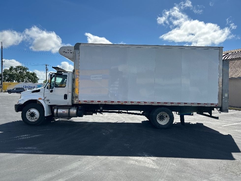 Refrigerated Truck-Light and Medium Duty Trucks-International-2019-4300-West Sacramento-CA-150,568\n\t\tmiles-$ 48,750 - Image 4